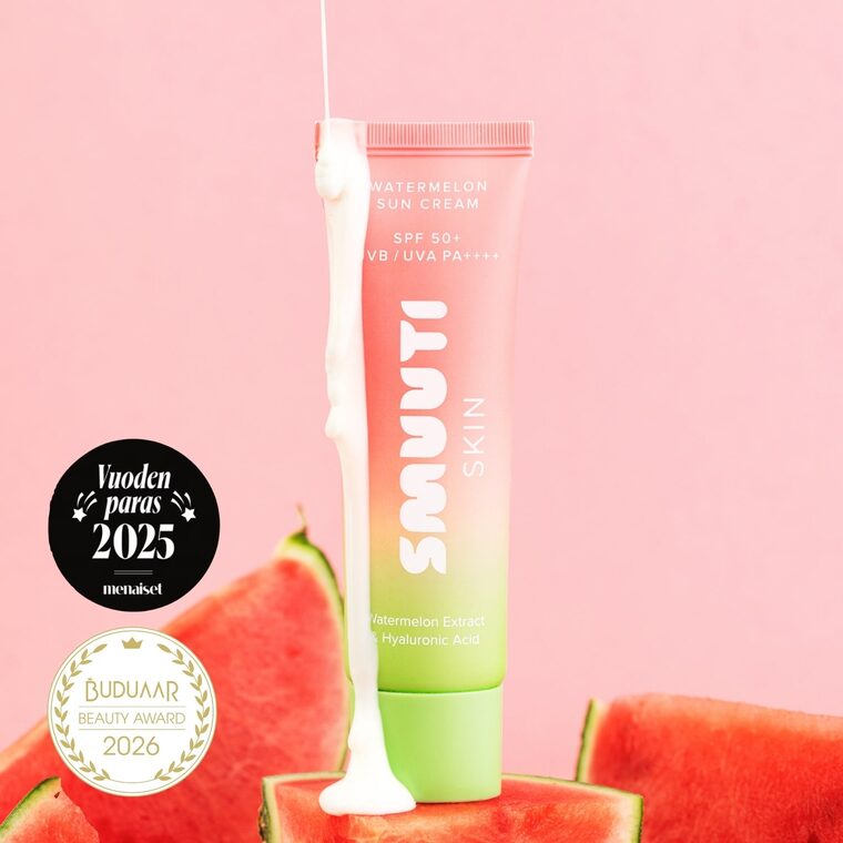 Smuuti Skin Watermelon Sun Cream SPF50+ omgiven av färsk vattenmelon